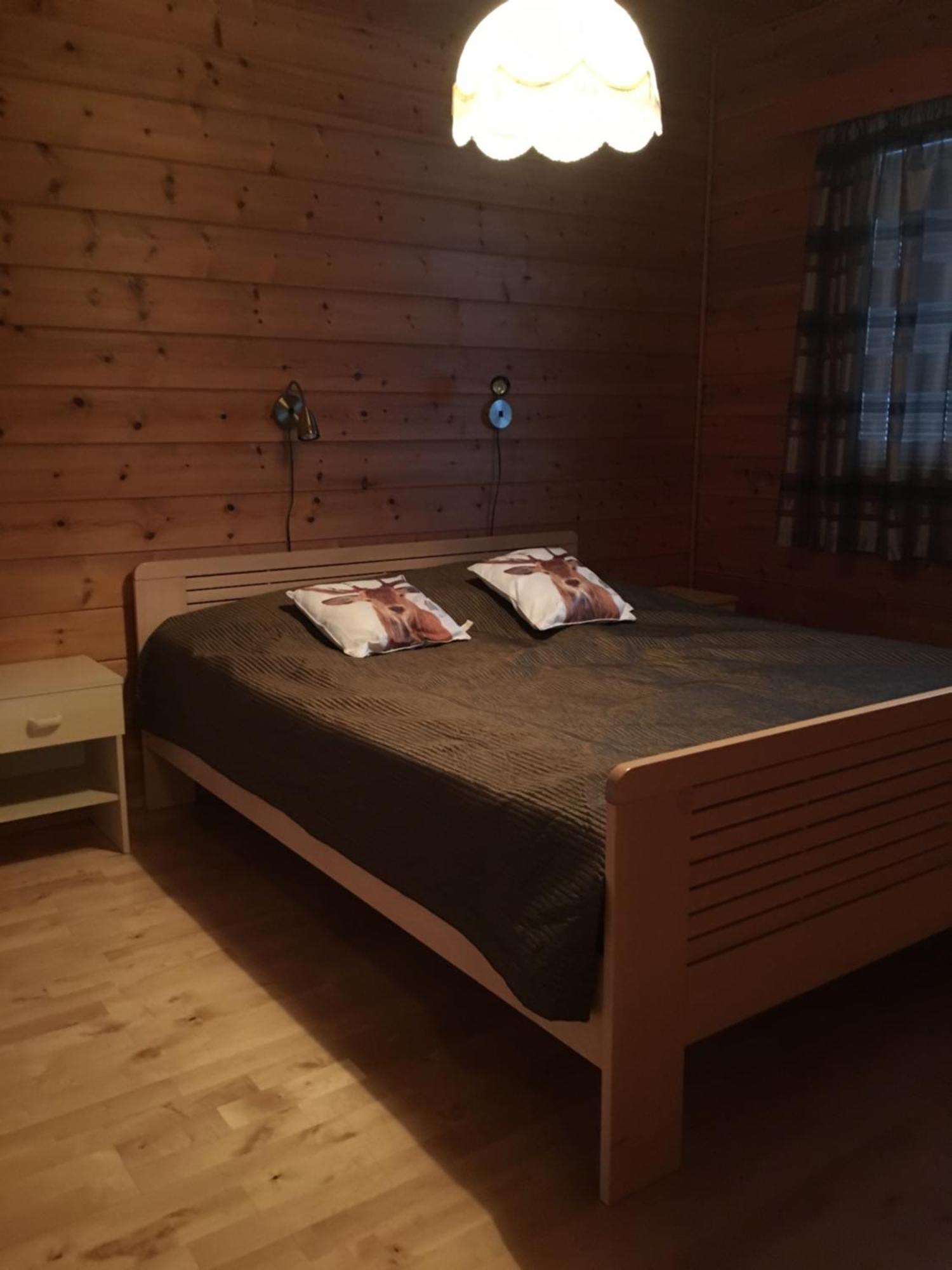 Paljakka Moekit Kotila Ruang foto